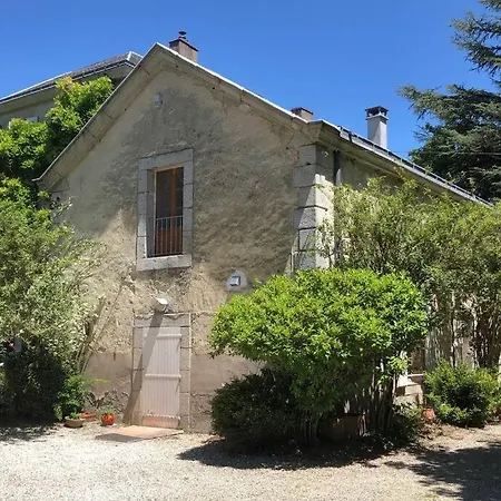 Independent With Heated Pool * Lempaut