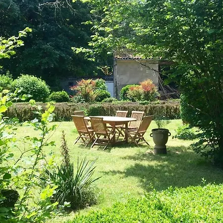 Ferienhaus Independent With Heated Pool