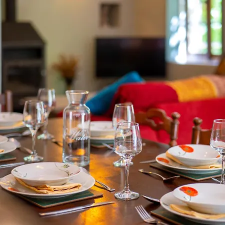 Casa vacanze Independent With Heated Pool Lempaut