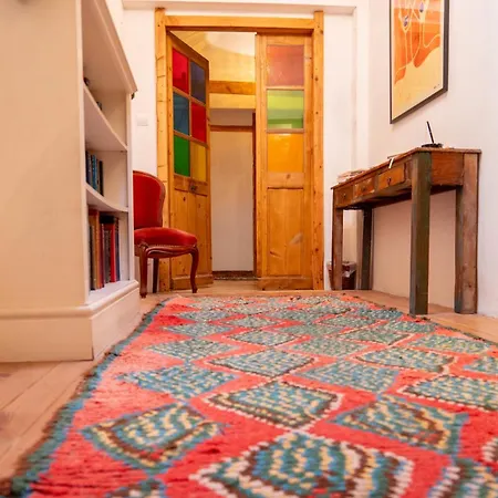 Casa vacanze Independent With Heated Pool