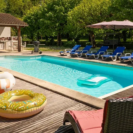 Independent With Heated Pool Lempaut